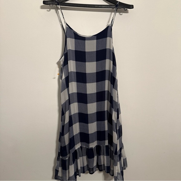 Abercrombie & Fitch Black and White Chemise with Ruffled Hem - Picture 8 of 11